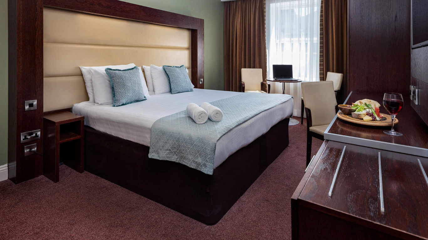 treacys-enniscorthy-rooms-01