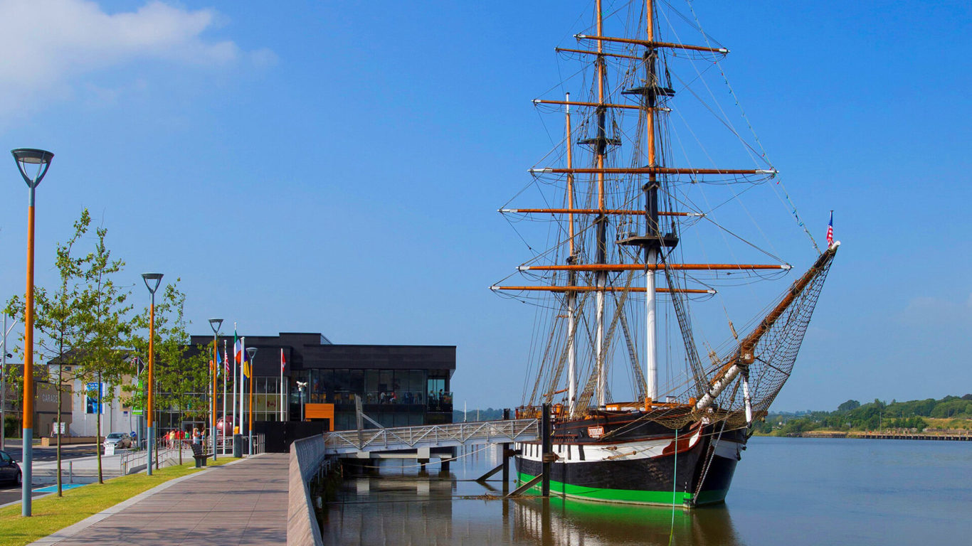 treacys-enniscorthy-dunbrody-famine-ship-02