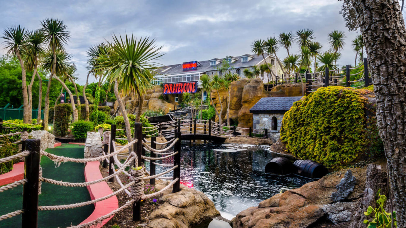 treacys-enniscorthy-pirate-cove-05