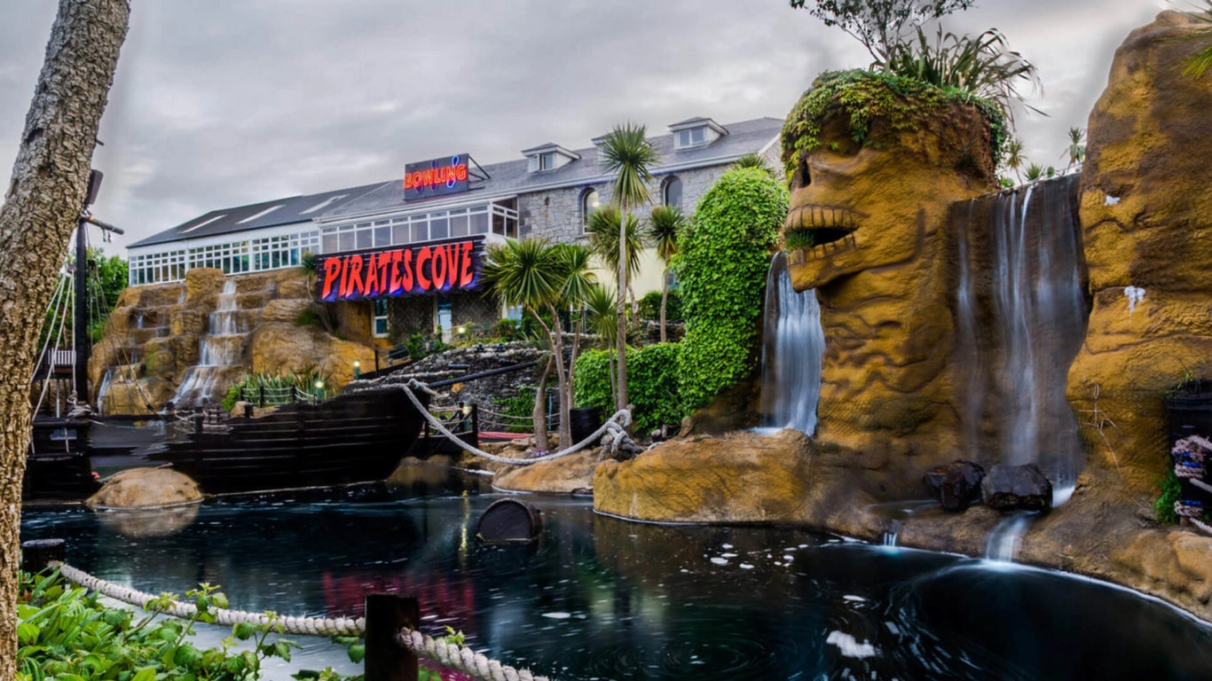 treacys-enniscorthy-pirate-cove-07